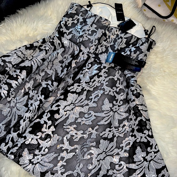 NWT Bebé Strapless Dress Size 8 - Picture 6 of 16